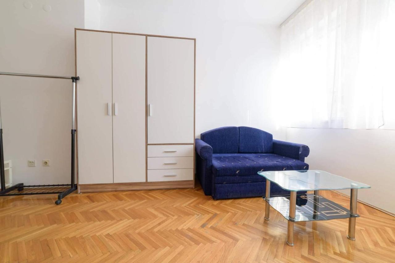 Mm2 Apartment โนวีซาด ภายนอก รูปภาพ