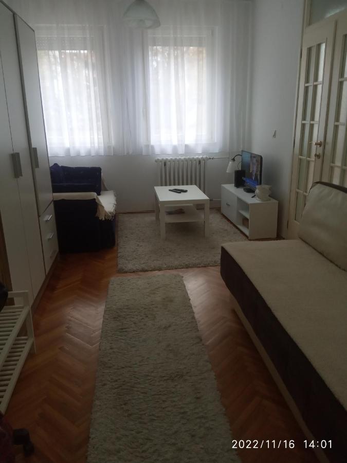 Mm2 Apartment โนวีซาด ภายนอก รูปภาพ